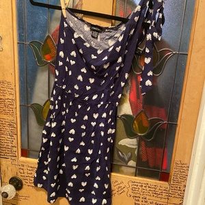 One shoulder dress